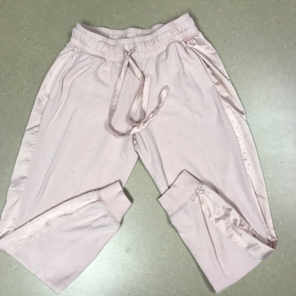 Garage Women's Joggers - Picture 5 of 16